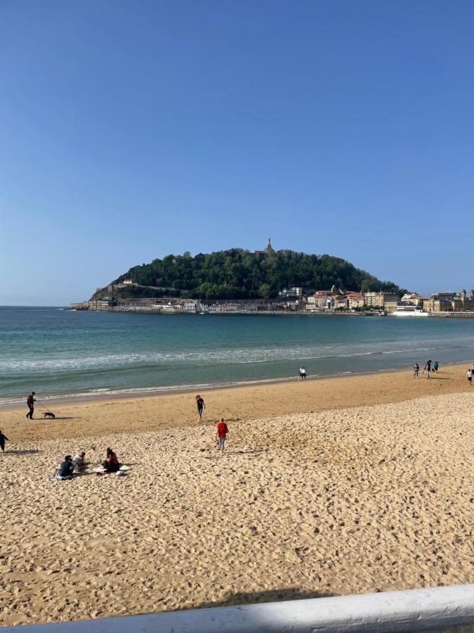 Pension Artea San Sebastián Exteriör bild