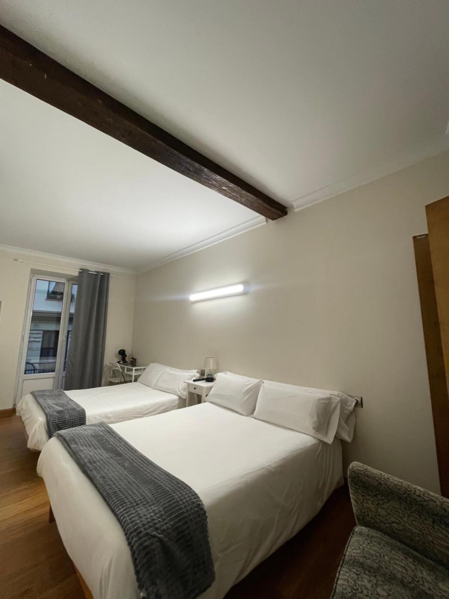 Pension Artea San Sebastián Exteriör bild