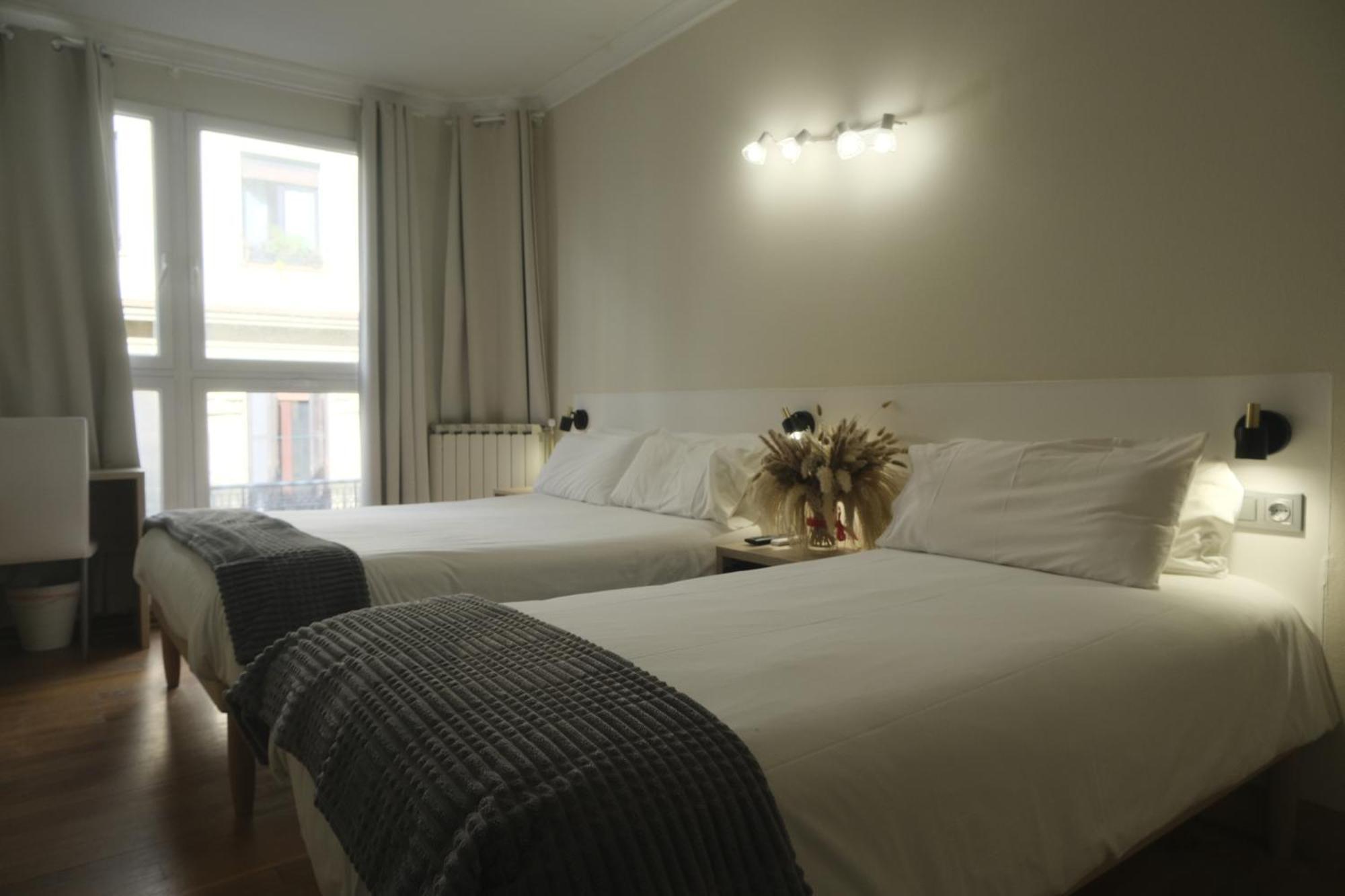 Pension Artea San Sebastián Exteriör bild