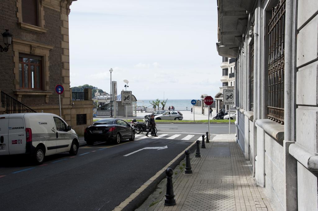 Pension Artea San Sebastián Exteriör bild